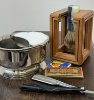 【メンズ限定‼️】眉カット＋シェービング