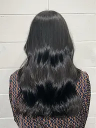 【ブリーチなしカラー 🫶🩵】 保水トリートメント付き❕毛先をそろえるカット、前髪カット無料です💇