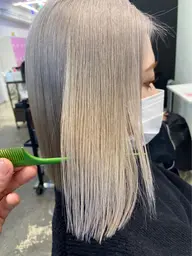【ダメージを最大限抑えたい方✨】カット＋ケアブリーチ＋ケアカラー＋髪質改善ribbonトリートメント🍀