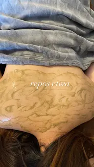 【背中ケア】即トーンアップを実感！背中ニキビ・ニキビ跡ハーブピーリングで白くなめらかな肌に🌿