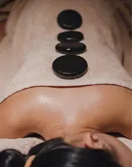 【全身アロマリンパ+ホットストーン】　リンパ促進コース100分8500円