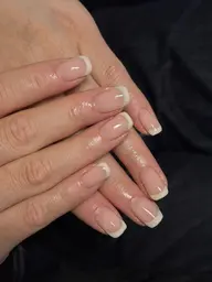 【初回ソフトジェルオフ無料】フレンチネイル　¥7000→¥6000