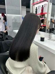 【🫧うねり・広がりが気になる方🫧】カット+縮毛矯正