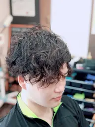 【朝のセットが楽になる】スパイラルパーマ ￥13200