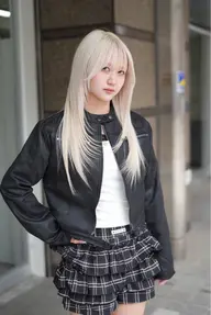 【ブリーチモデル募集✨】ホワイトにしたい方 3ケアブリーチカラー+髪質改善tr《大阪梅田、中崎町》