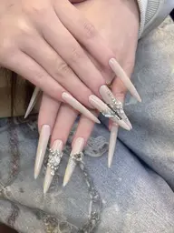 当店人気NO3☆チップ長さだし2本ストーン埋め尽くし 初回オフ無料