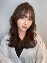 💎朝の時短に💎カット＋柔らかストレート縮毛矯正＋補修トリートメント🌿　ストンとなりすぎる縮毛の時代は終わり⚠️