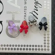 限定⭐︎リボンパーツ2つ無料プレゼント!【ラメグラデーション/クリアベース/オフあり/バレンタイン】