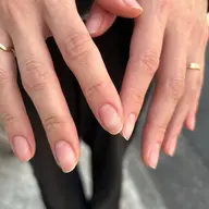 【off＆care】お休みされる方（形を整え甘皮処理まで◎）