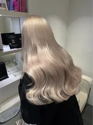 暗髪履歴ある方はこちら🕊ハイブリーチカラー🕊(ケアブリーチ×2使用)+Aujua 4stepトリートメント🧁