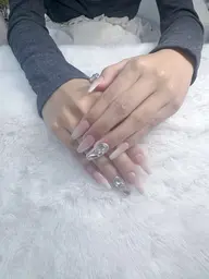 🌺新人ネイリスト🌺チップ長さだしカラグラorラメグラパーツ追加OK🙆‍♀️（別料金）