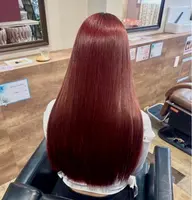 【♡👑 人気𝐍𝐨. 𝟏 👑♡】  《ケアブリーチ＆カラー》➕ 《カット 》 ➕ 《1step トリートメント》