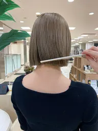 "色落ちやダメージが気になる方必見"ケアブリーチ＋ケアカラー ＋トリートメント☆