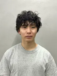 🎧【平日メンズ限定】カット+ダメージレスパーマ※土日祝¥13800