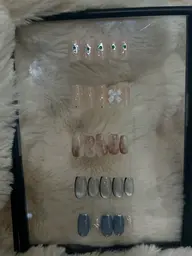 ご新規様　オフなし🍓hand 【毎月変わる定額デザイン】パラジェル使用