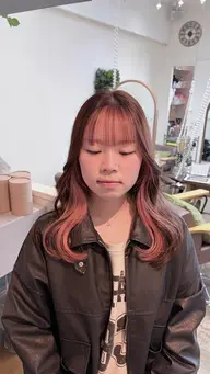 【🍑インナー/イヤリングカラー🍑】⌇カット➕️ケアブリーチ➕️インナーカラー➕️クイックトリートメント⌇