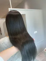 【至高の縮毛矯正】プラチナプラン縮毛矯正+超高濃度髪質改善TR