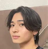 メンズカットセンターパートスタイル
