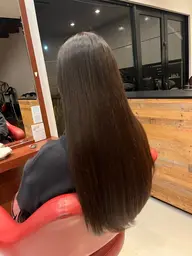 【レディース、メンズ】縮毛矯正、ストレートパーマ💇♀️ 癖のレベル、ダメージ具合しっかり判断しながら!