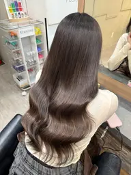 🪻ワンカラー➕うる艶トリートメント➕整えカット 【⚠️月曜日・金曜日❌】(黒染め/暗染め/暖色/寒色/インナーカラー)