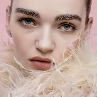 40代​〜​必見　おためし価格　&ヘルシー　マツエク100本つけてやさしいパーマであげる技術です　10歳↓メニュー🖤