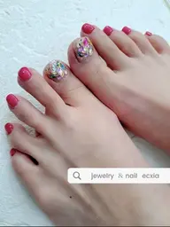 ◇大人女性のための洗練　定額デザインフットネイル￥8,000→￥7,000(オフ無料)