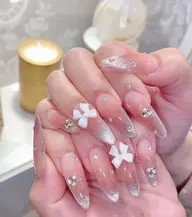 🉐チップ長さ出し+チークマグネットフレンチネイルプラスパーツ2個¥11800
