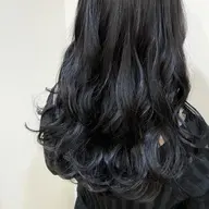 ⭐️就活カラー人気👑No.1⭐️髪質改善イルミナカラーブルーブラックカラー💙🖤