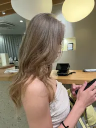 当日限定クーポン❣️ケアブリーチ+オンカラー+トリートメント