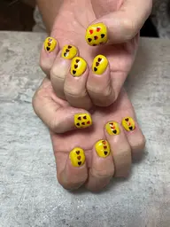 オフなし、持ち込みデザイン、事前相談必須。