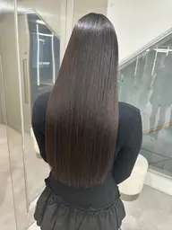 同時施術だからこそダメージ最小限!!【カット＋縮毛矯正＋カラー＋髪質改善トリートメント】