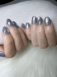 マグネットネイルorフラッシュネイル