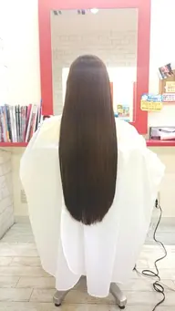 湿気対策!!ツヤツヤ縮毛矯正+トリートメント