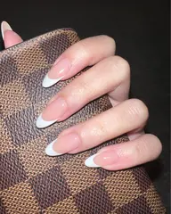 フレンチネイル