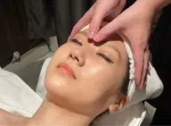 顔のむくみや凝りに悩んでいる方！レディースシェービング+小顔リンパマッサージ