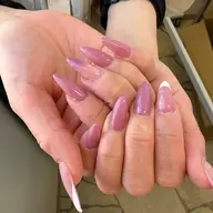 長さ出しシンプルネイルモデル💅💚(長さだし1本¥330)
