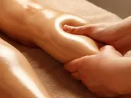 【4月15日/18日限定価格📢】足湯+フットアロマオイルマッサージ【練習モデル🎫】