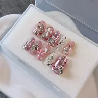 オーダーチップ💅🏻(デザインの打ち合わせ、サイズ採寸の後作成に1週間程度お時間頂きます)