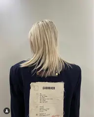 👩🏻‍🦳ホワイトブリーチ👩🏻‍🦳＋🐬イルミナカラー🐬＋🍯イースタンダードトリートメント🍯