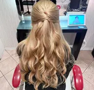 ハーフアップ🤍໒꒱