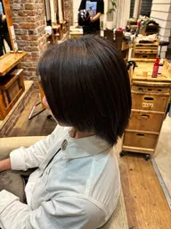 【🪞癖を伸ばし艶のあるストレートに🪞】縮毛矯正