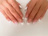 オフは要相談【スカルプ】フレンチスカルプチャー➕花デザイン2本まで⭐︎ケア、スタイリング込み♪