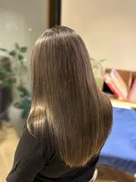 ブリーチリタッチ【無料‼️】➕カラー➕refa veena➕トリートメント