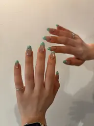 フレンチネイル