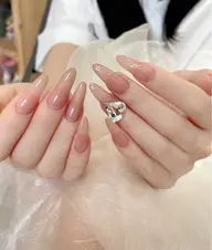 ⭐️新店キャンペーン中【初回ソフトジェルオフ無料】平日中限定　チップ長さ出し+パーツ乗せ放題 ¥7700