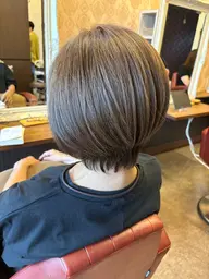 【大人女性おすすめ】平日限定‼️カット+カラー＋アルカリ除去11900→10800円