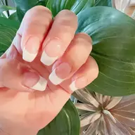 （モデル）白フレンチネイル 　オフなし