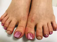 初回フットネイルオフ込みベタ塗り2色まで可4980円