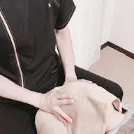 【顔・頭の凝りケア】エラホホほぐしの小顔矯正