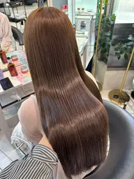 【パヤ毛、広がる毛に🫧】リタッチストレートパーマor縮毛矯正＋髪質改善パールプラチナトリートメント